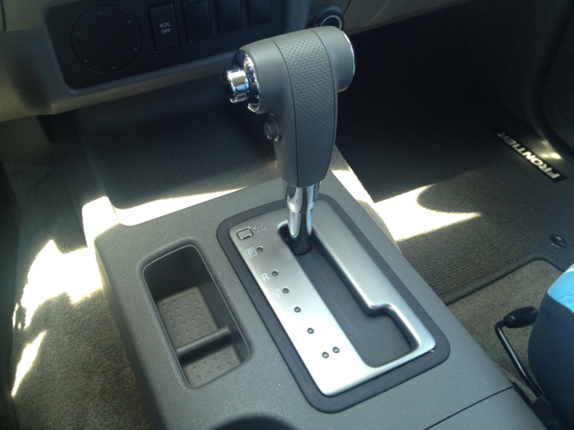 2011 Nissan Frontier XLE V6 AUTO (SE)