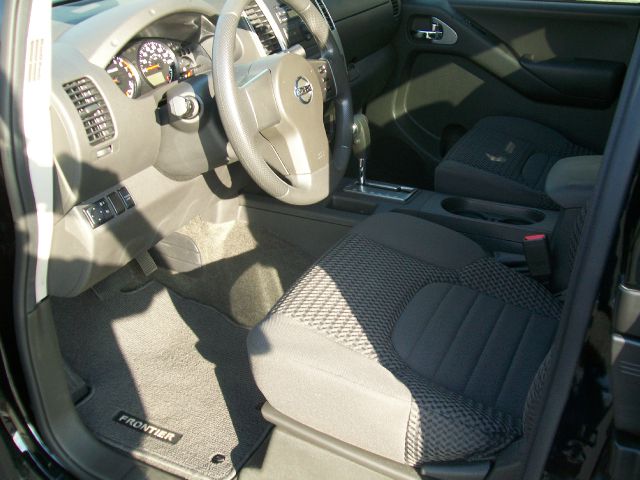 2012 Nissan Frontier 2WD Quad Cab 140.5 Inch ST Truck