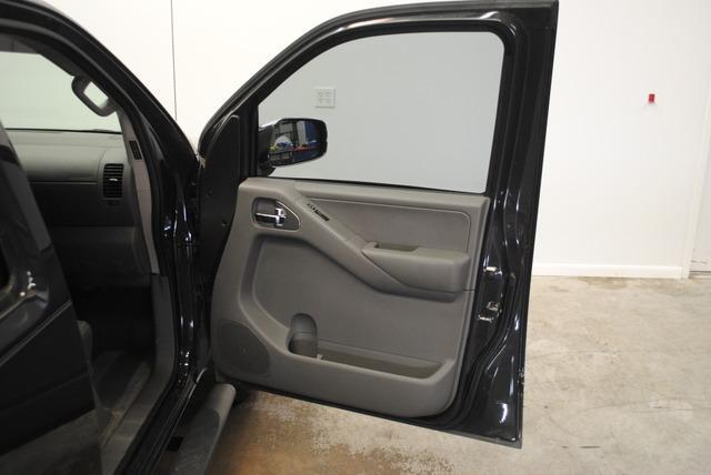 2012 Nissan Frontier LS S