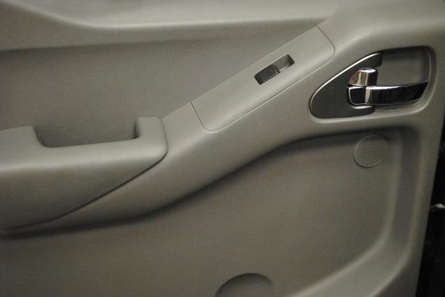 2012 Nissan Frontier LS S