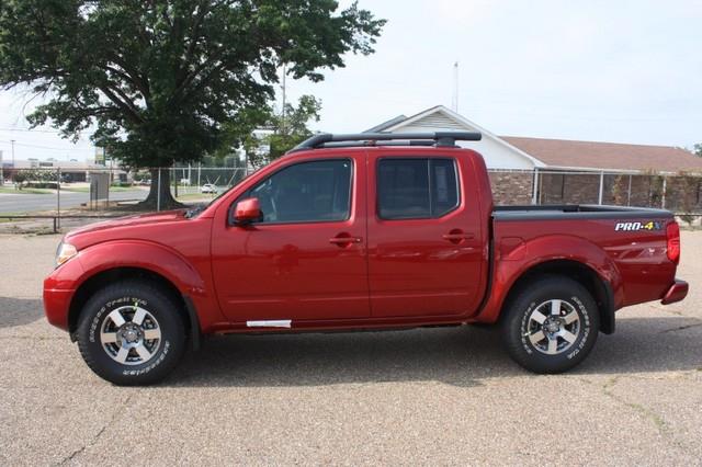 2013 Nissan Frontier LX Minivan