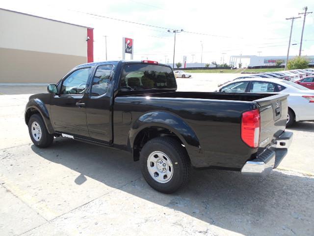 2013 Nissan Frontier XR