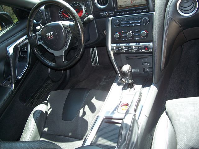 2009 Nissan GT-R 400E