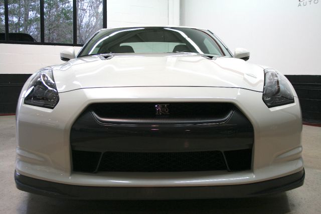 2010 Nissan GT-R 400E