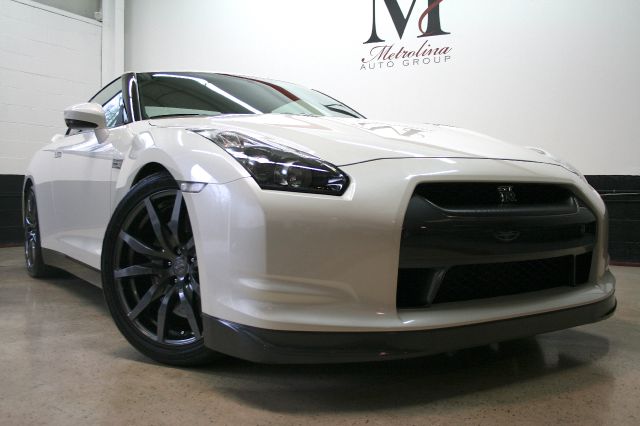 2010 Nissan GT-R 400E