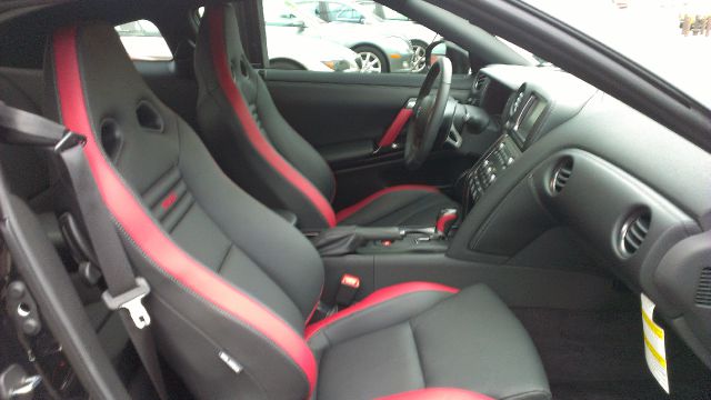 2013 Nissan GT-R Premium