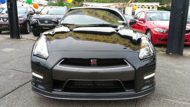 2013 Nissan GT-R Premium