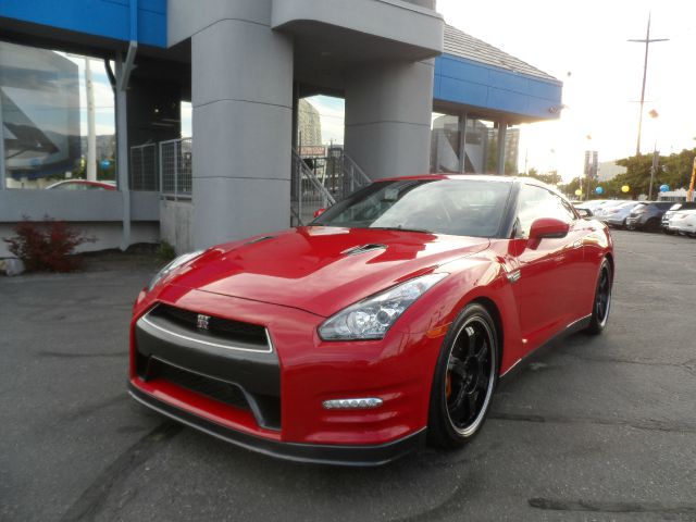 2013 Nissan GT-R TDI S-line