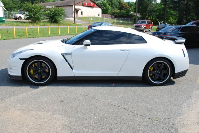 2013 Nissan GT-R Premium