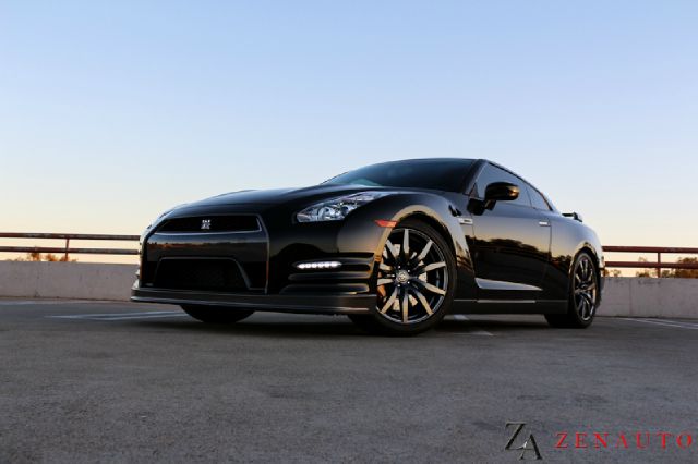 2013 Nissan GT-R 4dr Sdn XL W/bench Seat (SE) Sedan