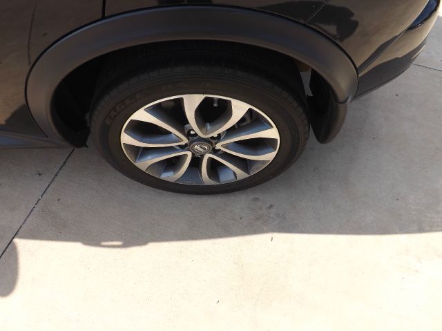 2011 Nissan Juke AWD 4dr V8