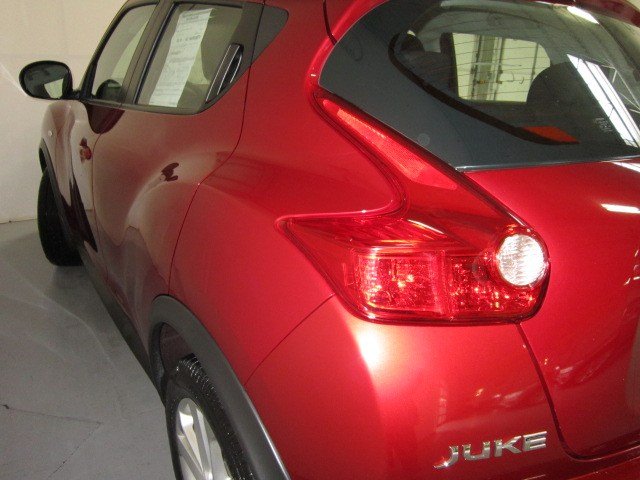 2011 Nissan Juke 4dr Sdn LE Auto (SE) Sedan