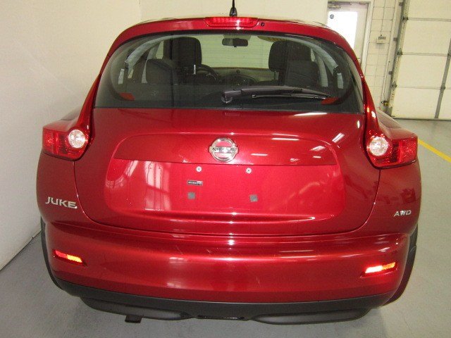 2011 Nissan Juke 4dr Sdn LE Auto (SE) Sedan