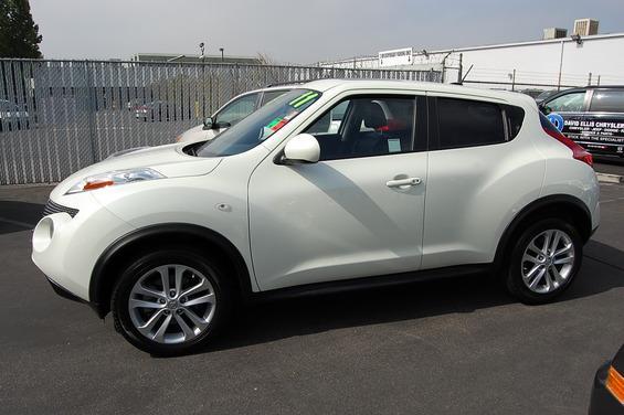 2011 Nissan Juke AWD 4dr V8