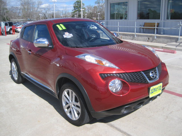 2011 Nissan Juke 4dr Sdn LE Auto (SE) Sedan
