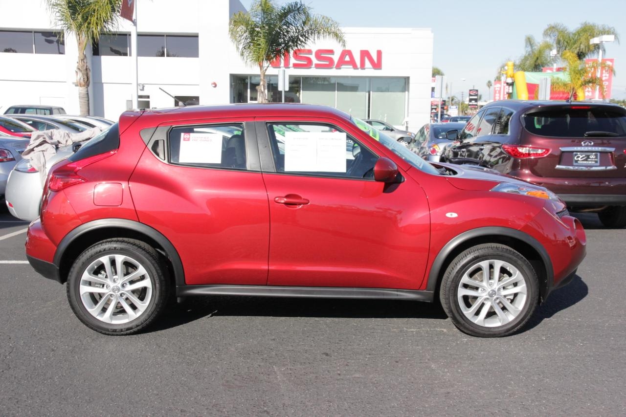 2011 Nissan Juke 4dr Sdn LE Auto (SE) Sedan
