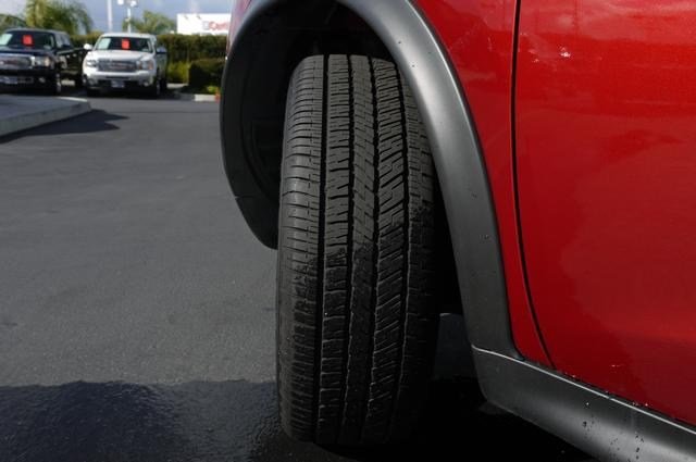 2011 Nissan Juke 4dr Sdn LE Auto (SE) Sedan