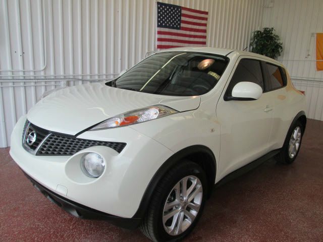 2011 Nissan Juke Lariat Crew Cab 4WD DRW