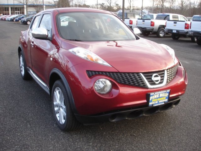 2011 Nissan Juke 4dr Sdn LE Auto (SE) Sedan