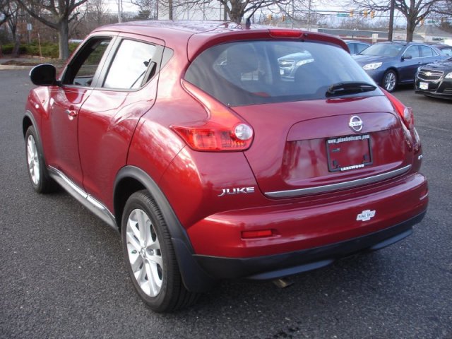 2011 Nissan Juke 4dr Sdn LE Auto (SE) Sedan