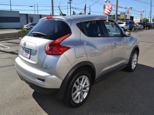2012 Nissan Juke 128i Premium PKG CPE Coupe