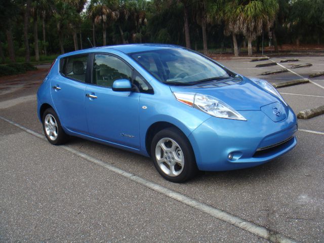2011 Nissan LEAF LS S