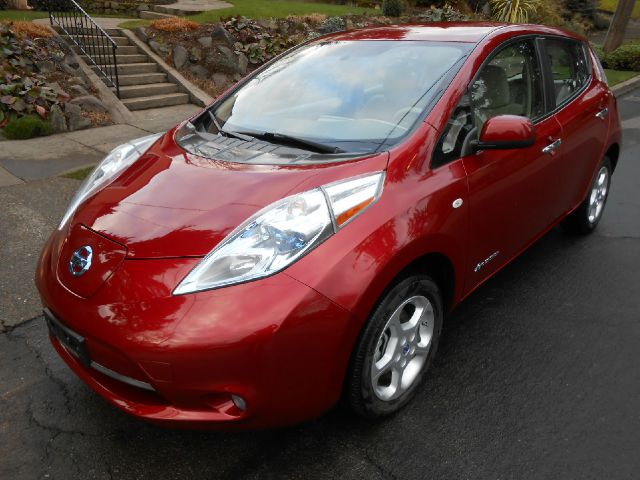 2011 Nissan LEAF LS S