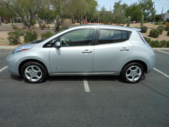 2012 Nissan LEAF LS S