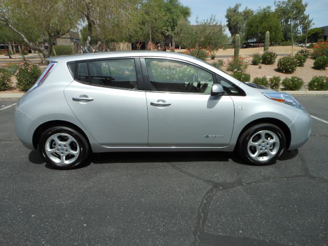 2012 Nissan LEAF LS S