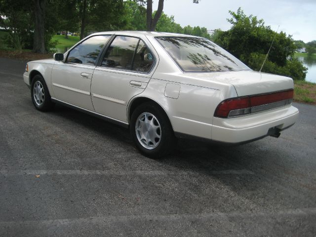 1993 Nissan Maxima Sport 4x4 Coupe