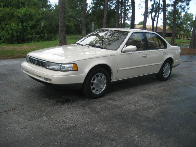 1993 Nissan Maxima Sport 4x4 Coupe