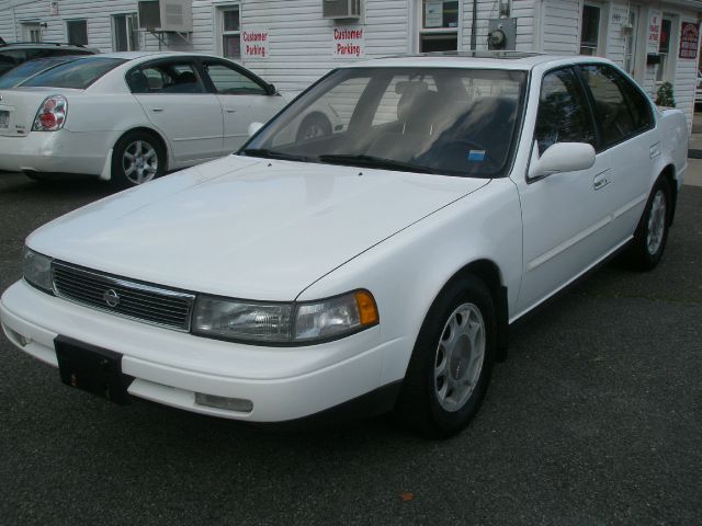1993 Nissan Maxima Sport 4x4 Coupe
