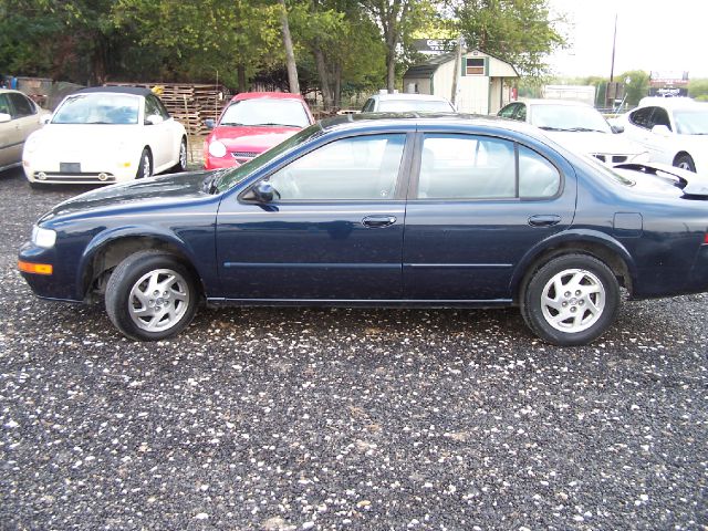 1995 Nissan Maxima 3.0 Quattro