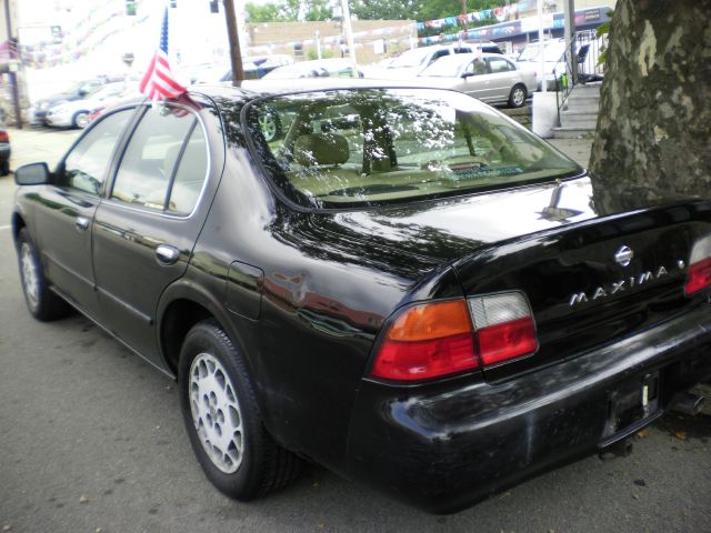 1996 Nissan Maxima 3.0 Quattro