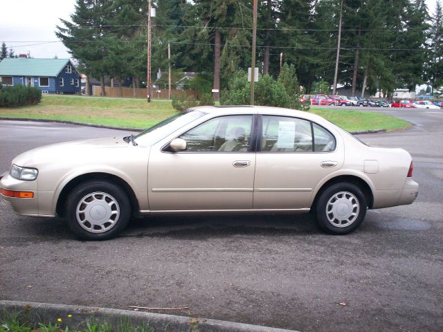 1996 Nissan Maxima 3.0 Quattro