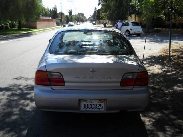 1996 Nissan Maxima 3.0 Quattro
