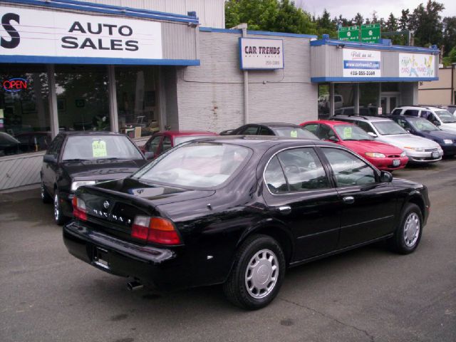 1996 Nissan Maxima SE