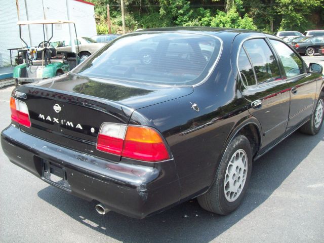 1996 Nissan Maxima 3.0 Quattro