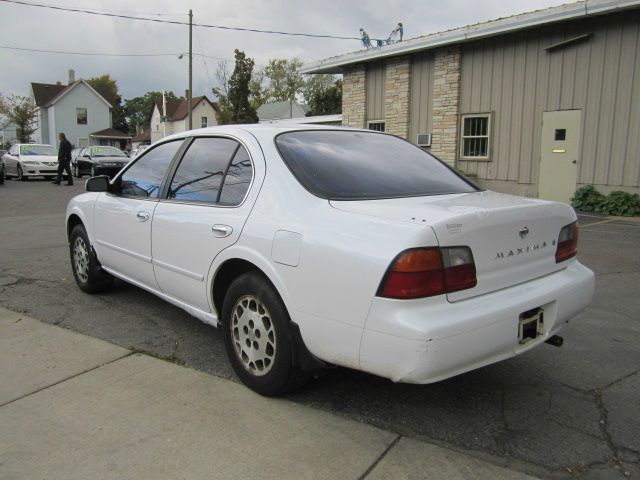 1996 Nissan Maxima Unknown