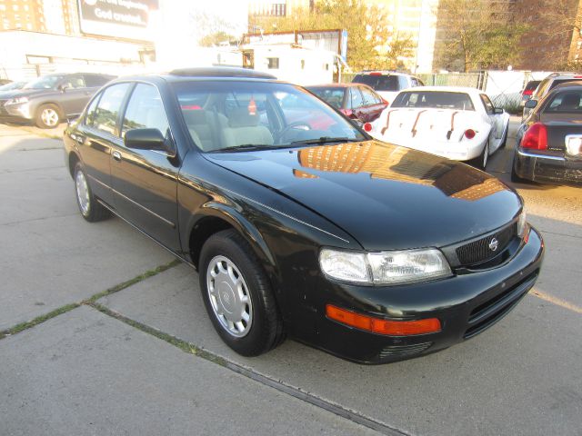 1996 Nissan Maxima SE