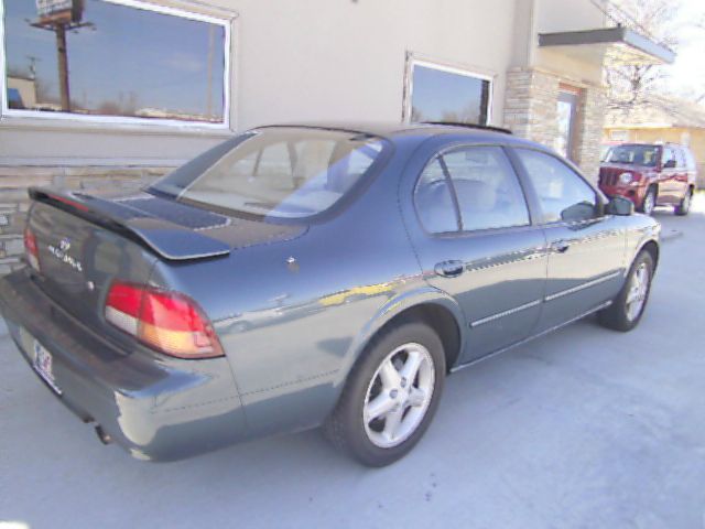 1997 Nissan Maxima 3.0 Quattro