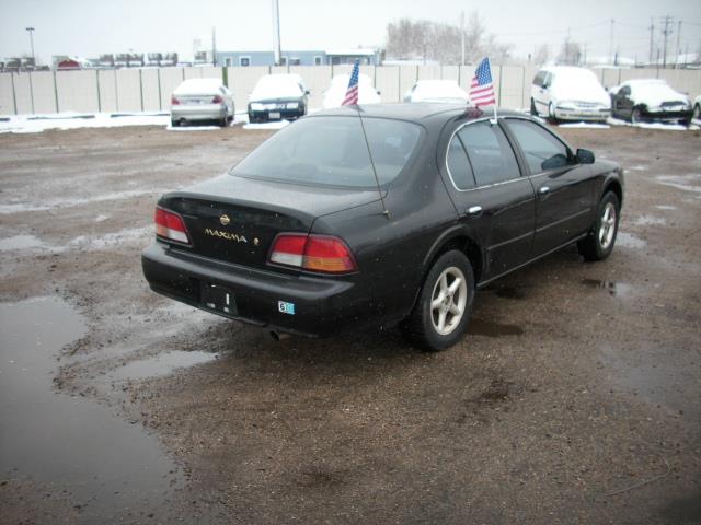 1997 Nissan Maxima 3.0 Quattro