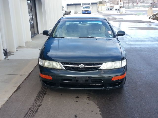 1997 Nissan Maxima Unknown