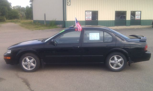 1997 Nissan Maxima SE