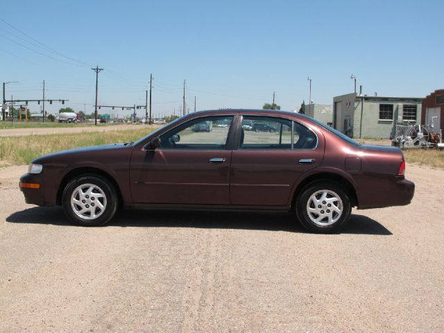 1997 Nissan Maxima 3.0 Quattro