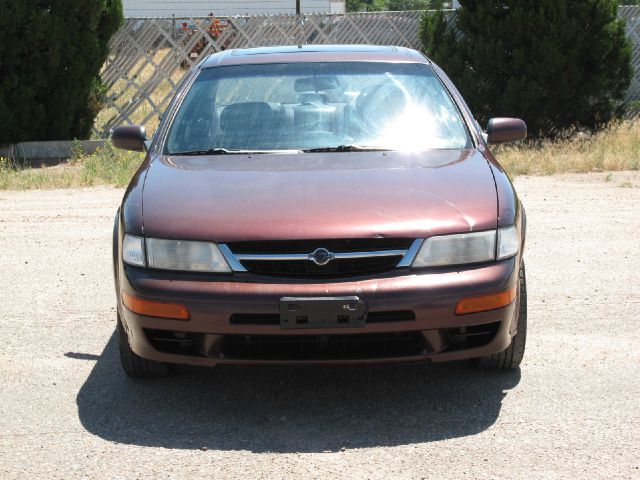 1997 Nissan Maxima 3.0 Quattro