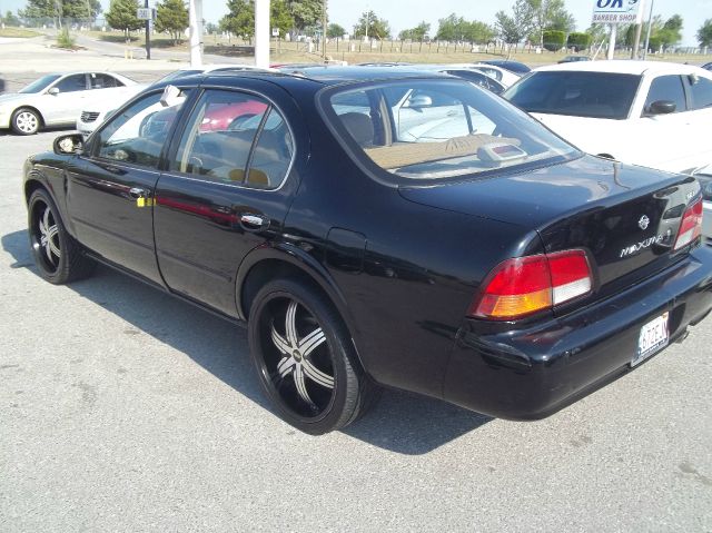 1998 Nissan Maxima SE