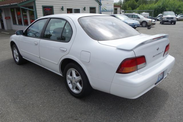 1998 Nissan Maxima 3.0 Quattro