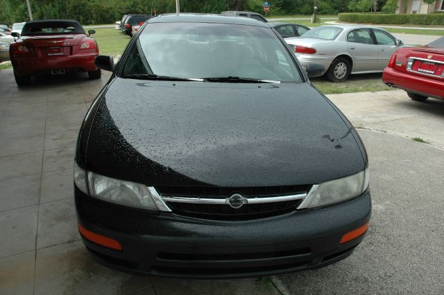 1998 Nissan Maxima 3.0 Quattro