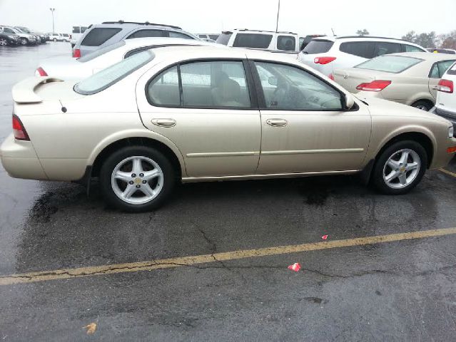 1998 Nissan Maxima Unknown
